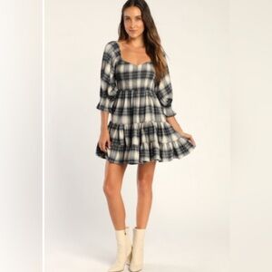 Lulus No One Cuter Navy and White Plaid Puff Sleeve Tiered Mini Dress
